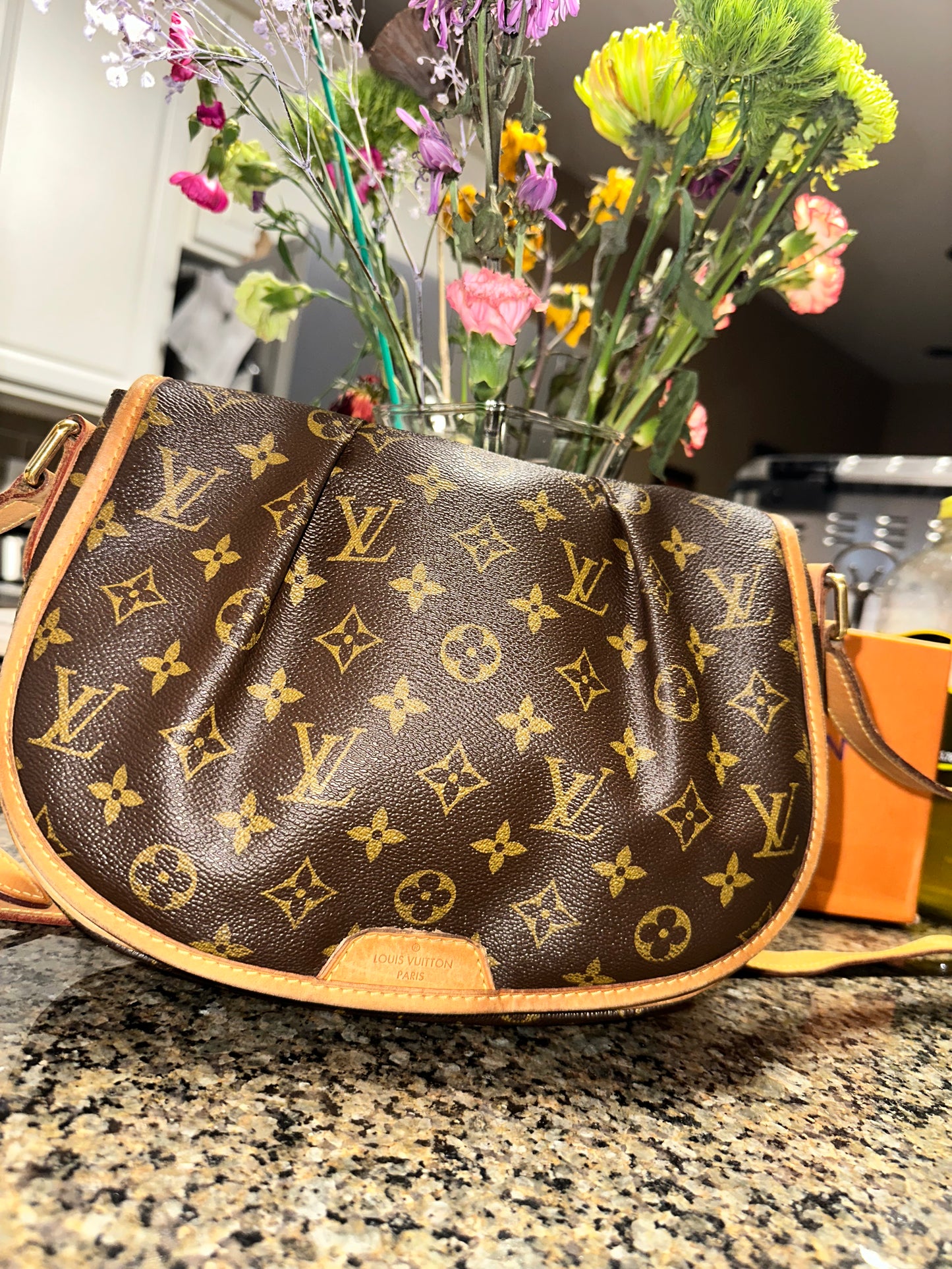 AUTHENTIC preloved LV menilmontant pm shoulder bag