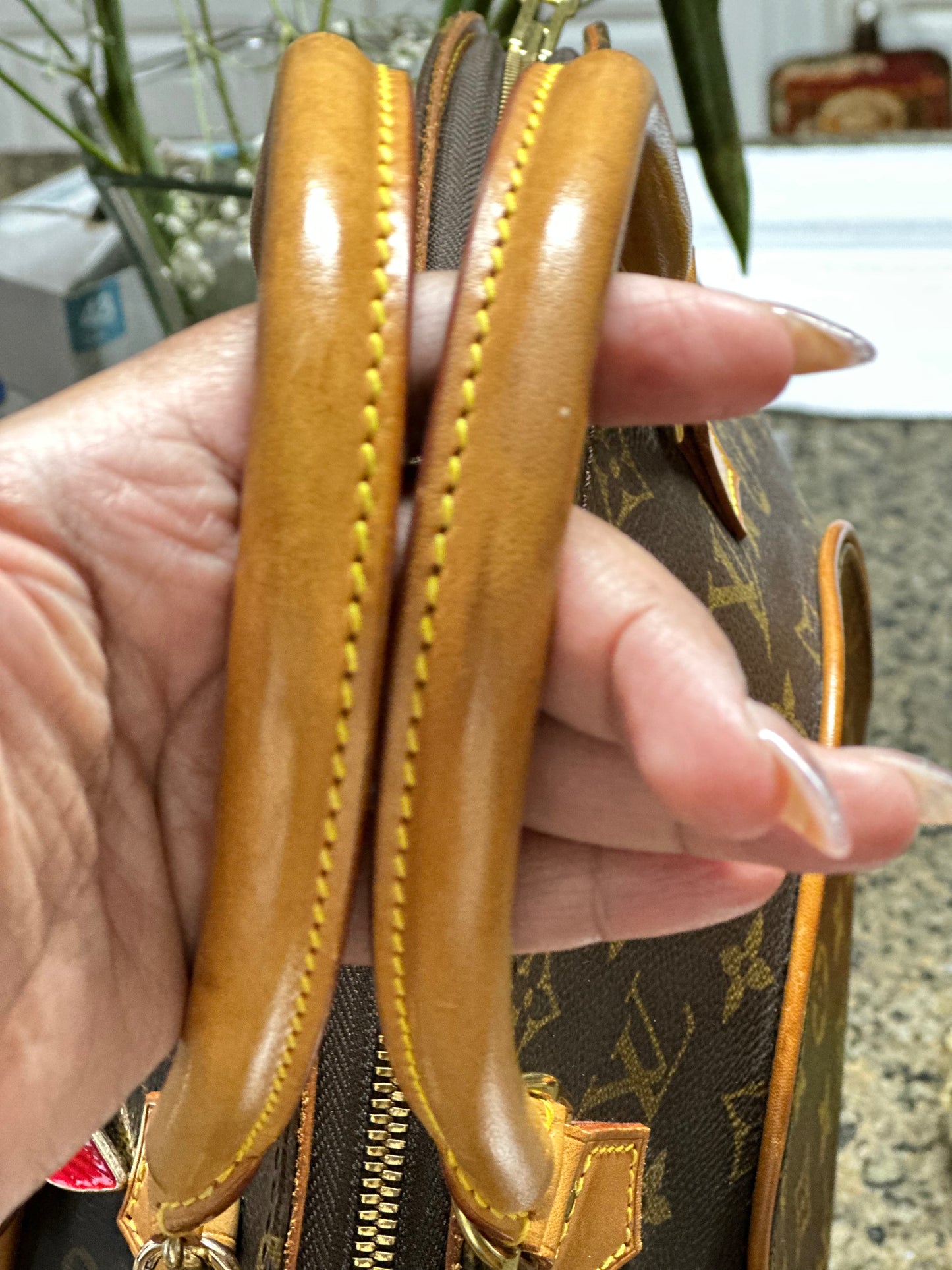 Authentic Pre-Loved MONOGRAM CANVAS ELLIPSE MM