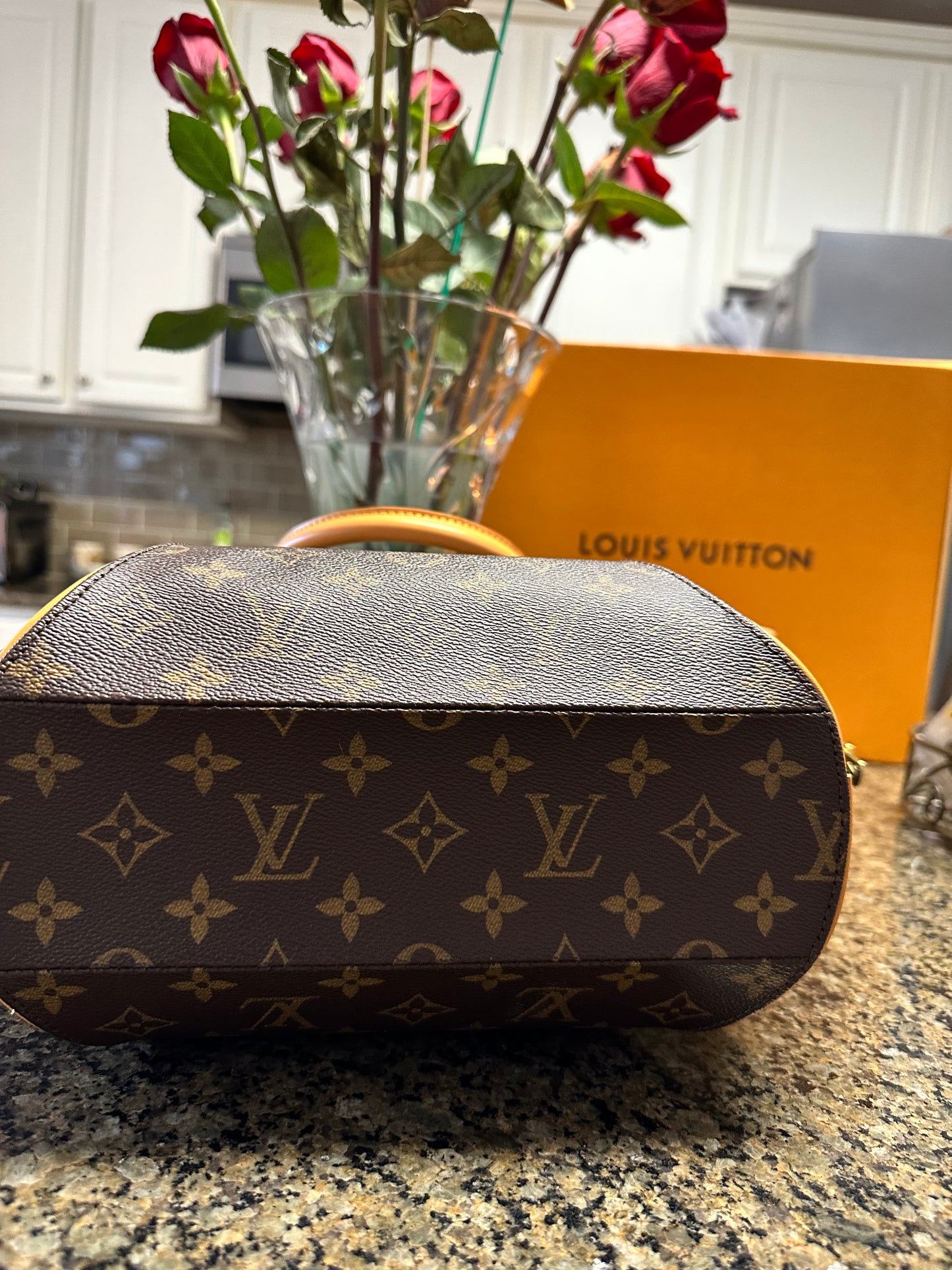 AUTHENTIC Preloved LV Ellipse MM