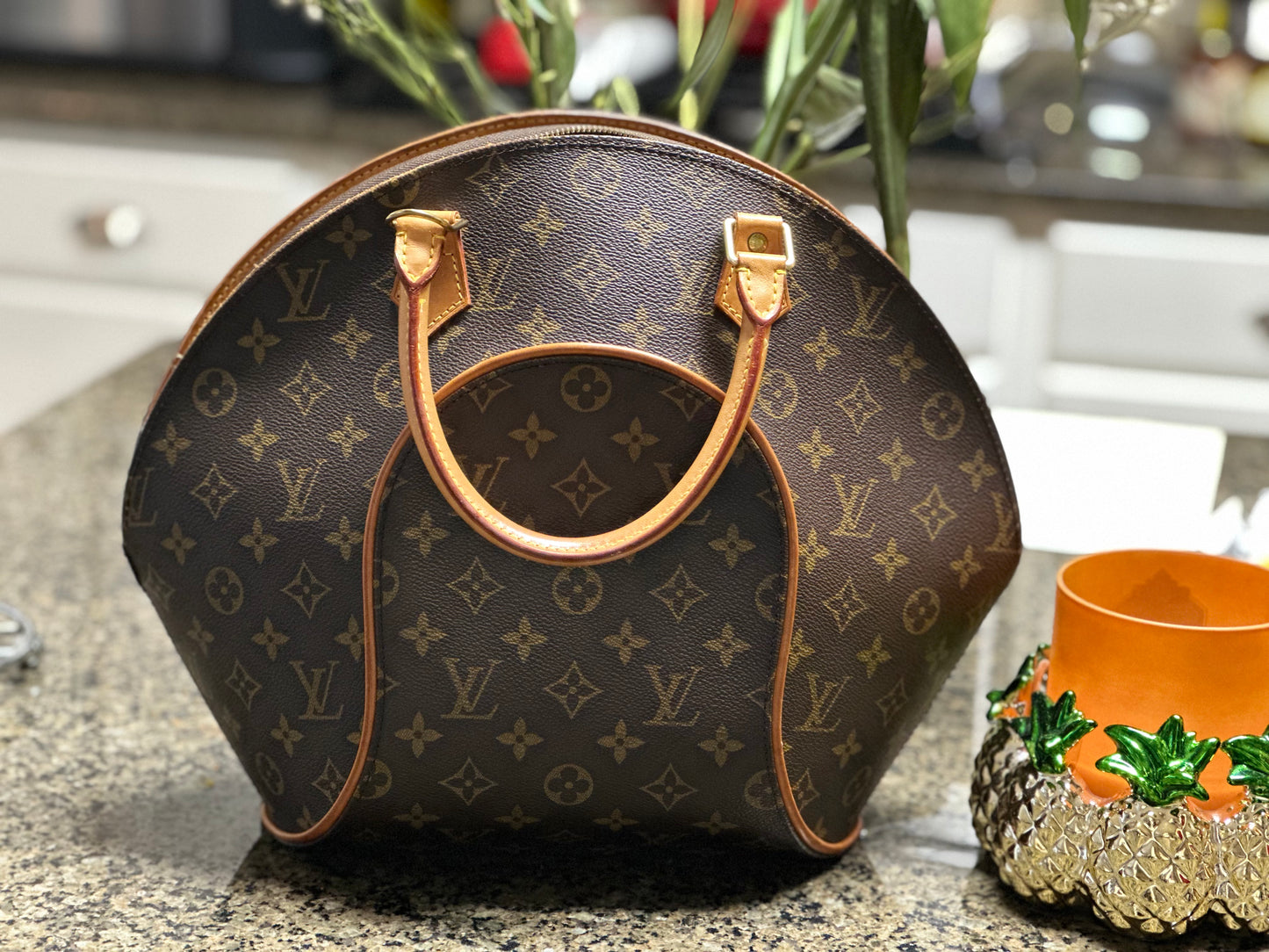 Authentic Pre-Loved MONOGRAM CANVAS ELLIPSE MM