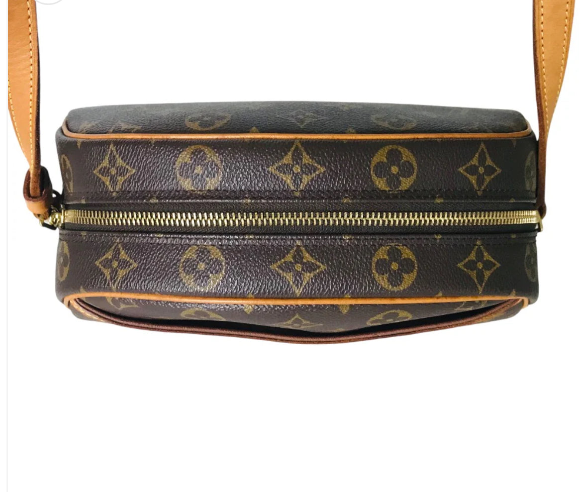 louis vuitton monogram blois