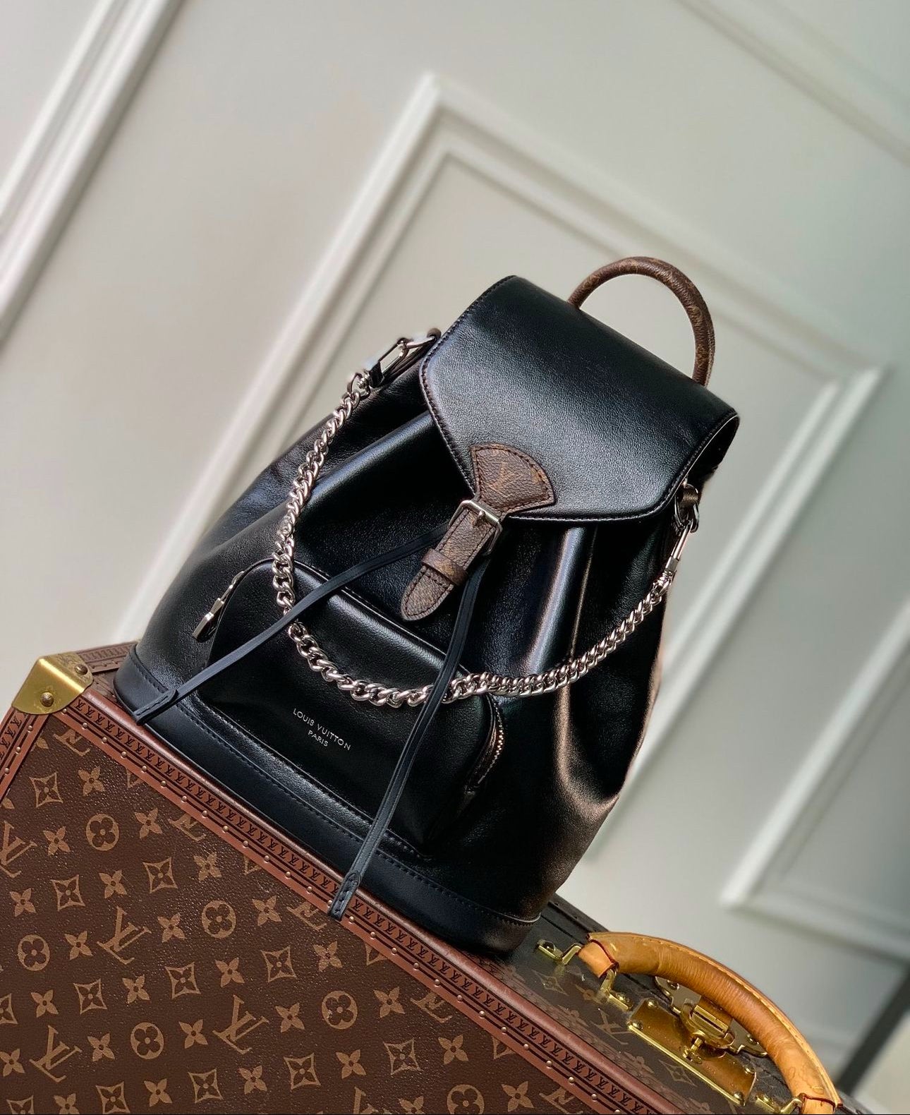 Louis Vuitton Montsouris PM black lamb